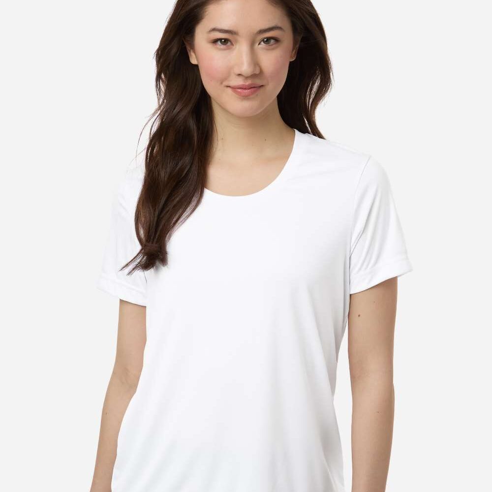 Woman wearing a plain white t-shirt with dark hair