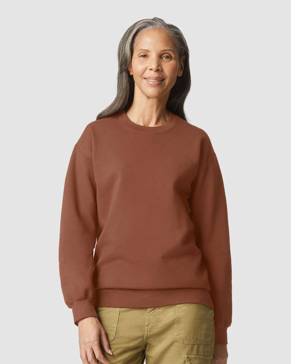 Unisex Softstyle® Midweight Crewneck Sweatshirt – SF000 – Cocoa