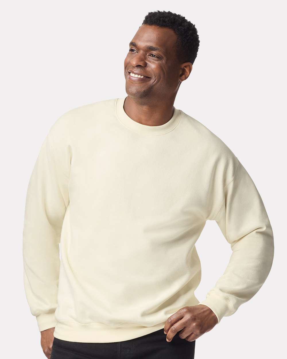 Unisex Softstyle® Midweight Crewneck Sweatshirt – SF000 – Off White
