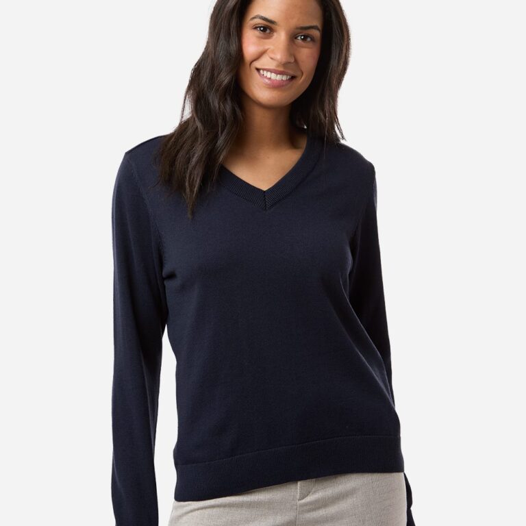 Women's New Classics V-Neck Sweater – DG445W